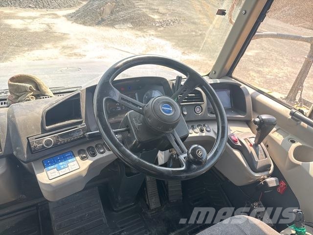 Komatsu HM400-3 ساحبات مفصلية