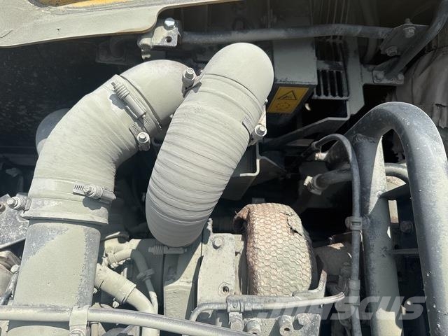 Komatsu HM400-3 ساحبات مفصلية