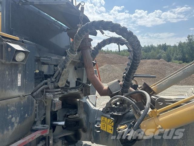 Komatsu HM400-3 ساحبات مفصلية
