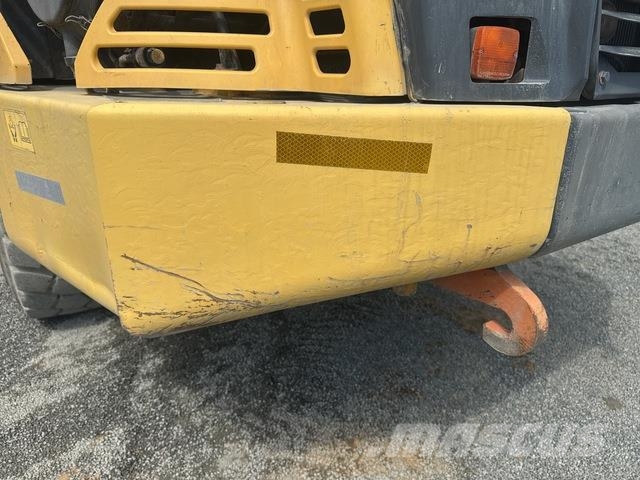 Komatsu HM400-3 ساحبات مفصلية