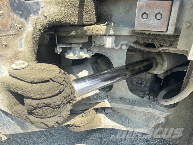 Komatsu HM400-3 ساحبات مفصلية