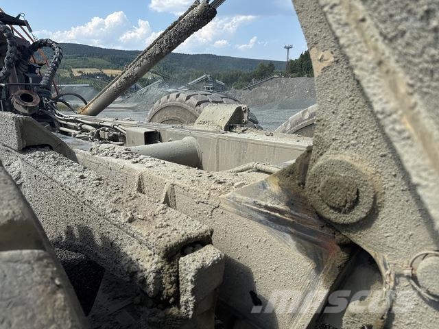Komatsu HM400-3 ساحبات مفصلية