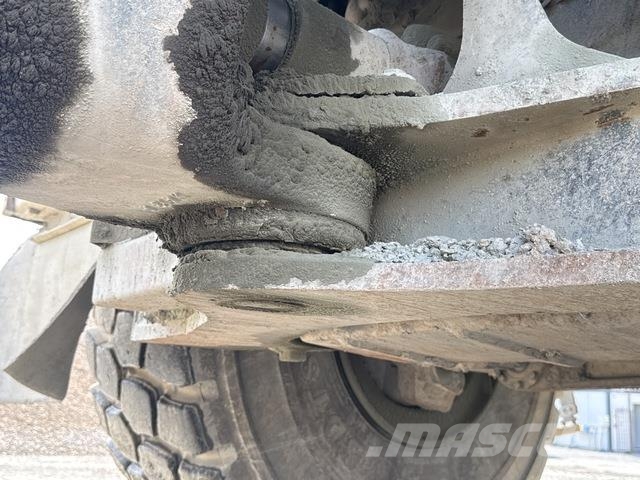 Komatsu HM400-3 ساحبات مفصلية