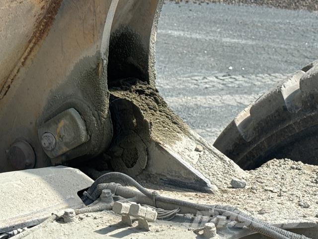 Komatsu HM400-3 ساحبات مفصلية