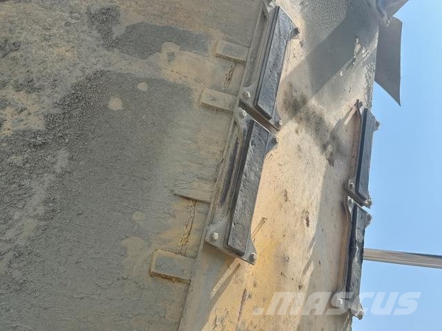 Komatsu HM400-3 ساحبات مفصلية