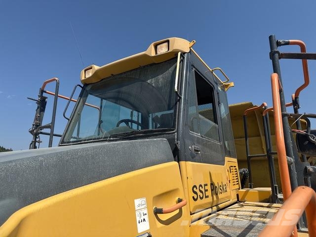 Komatsu HM400-3 ساحبات مفصلية