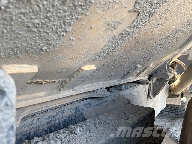 Komatsu HM400-3 ساحبات مفصلية
