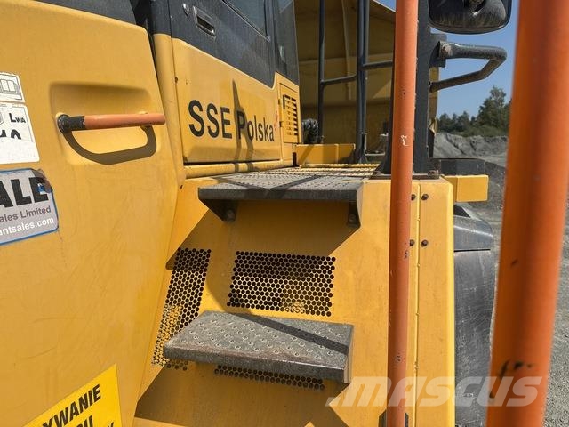 Komatsu HM400-3 ساحبات مفصلية