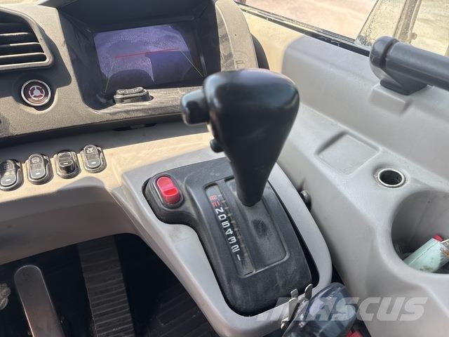 Komatsu HM400-3 ساحبات مفصلية