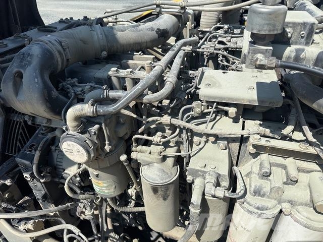 Komatsu HM400-3 ساحبات مفصلية