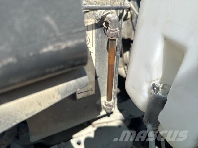 Komatsu HM400-3 ساحبات مفصلية