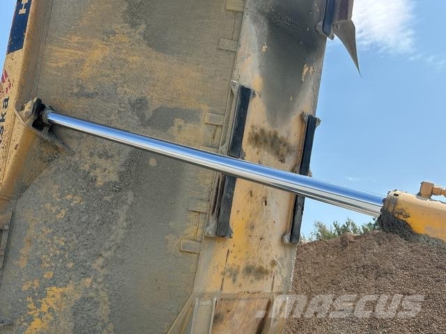 Komatsu HM400-3 ساحبات مفصلية