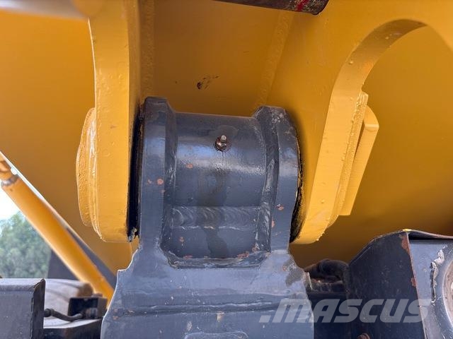 Komatsu HM400-3R Transportoare articulate