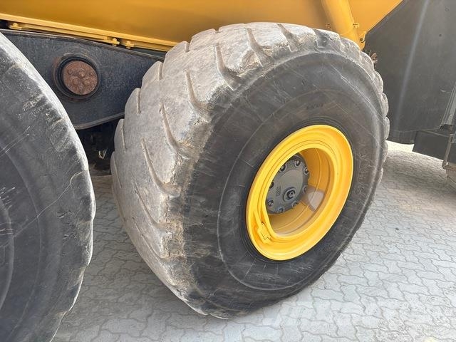 Komatsu HM400-3R Transportoare articulate