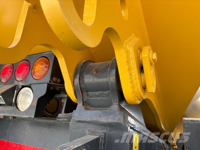Komatsu HM400-3R Transportoare articulate