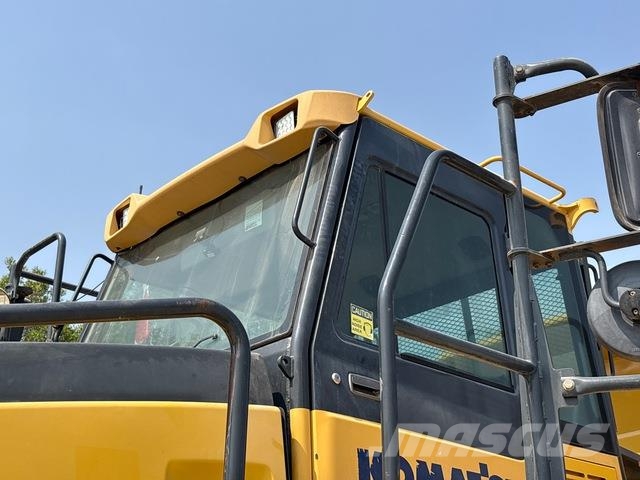 Komatsu HM400-3R Transportoare articulate