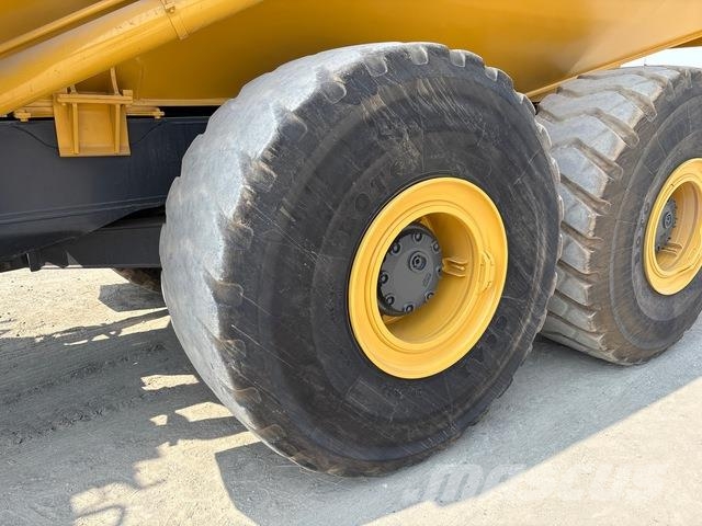 Komatsu HM400-3R Transportoare articulate
