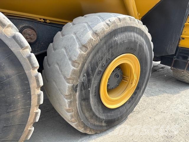 Komatsu HM400-3R Transportoare articulate