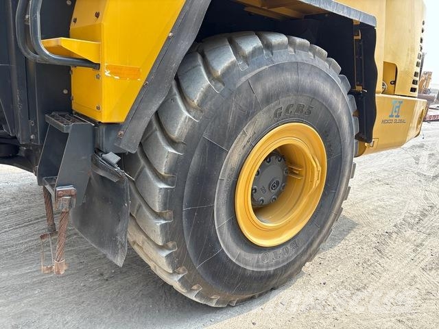Komatsu HM400-3R Transportoare articulate