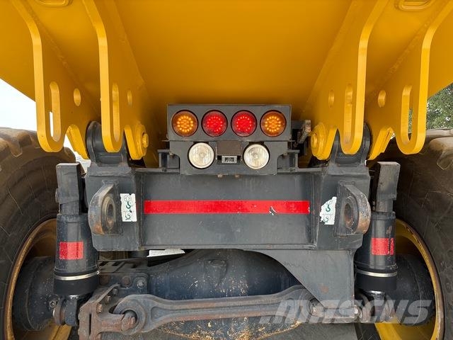 Komatsu HM400-3R Transportoare articulate