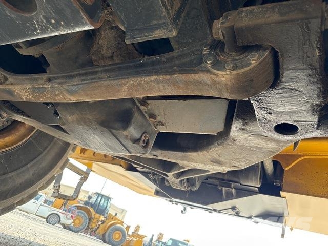 Komatsu HM400-3R Transportoare articulate