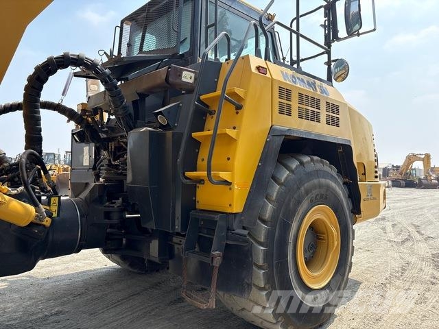 Komatsu HM400-3R Transportoare articulate