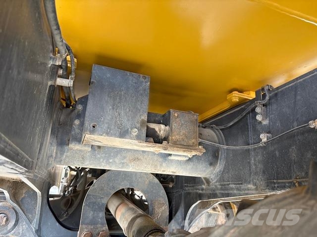 Komatsu HM400-3R Transportoare articulate