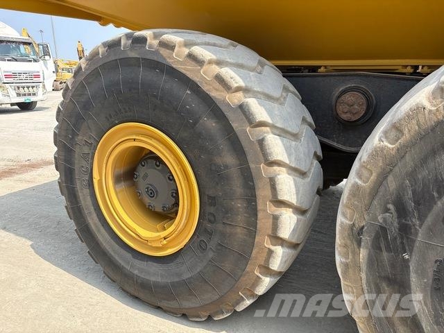 Komatsu HM400-3R Transportoare articulate