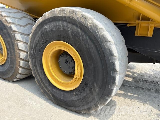 Komatsu HM400-3R Transportoare articulate