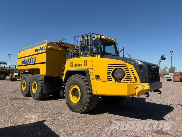 Komatsu HM400-5 Water bowser