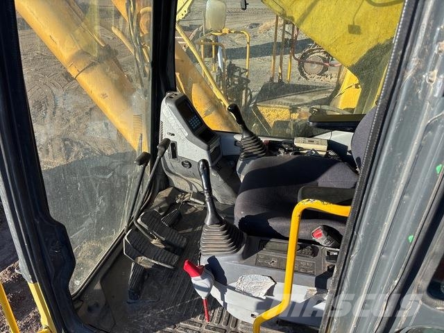 Komatsu PC1250-8 Crawler excavators