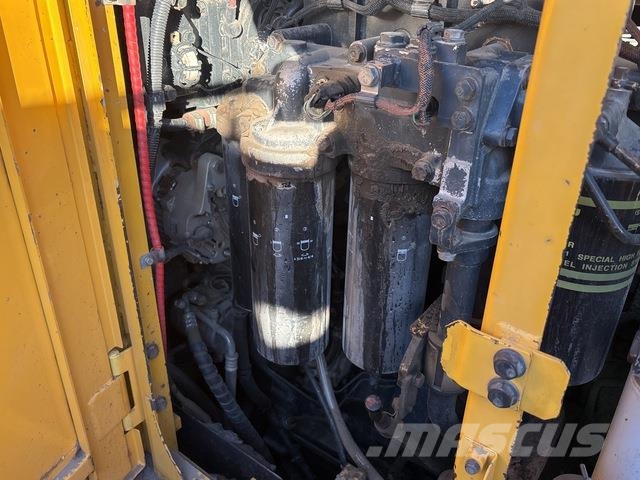 Komatsu PC1250-8 Crawler excavators