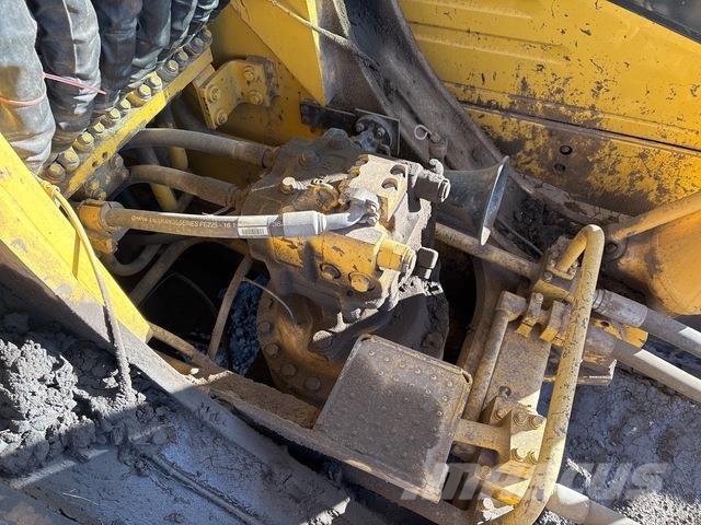Komatsu PC1250-8 Crawler excavators
