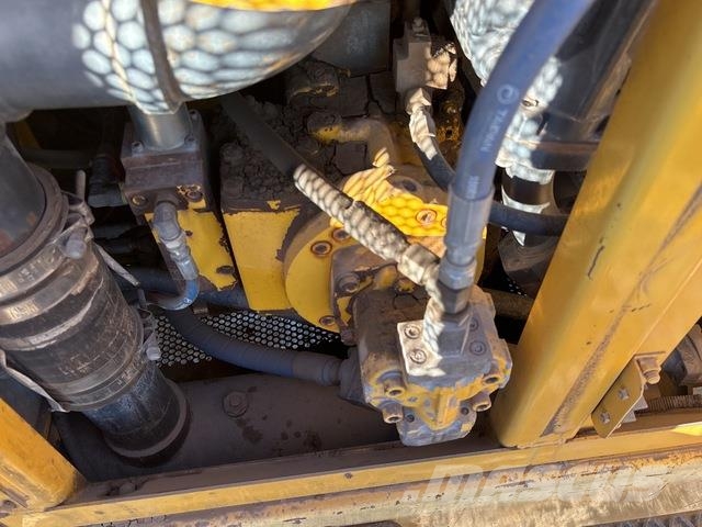 Komatsu PC1250-8 Crawler excavators