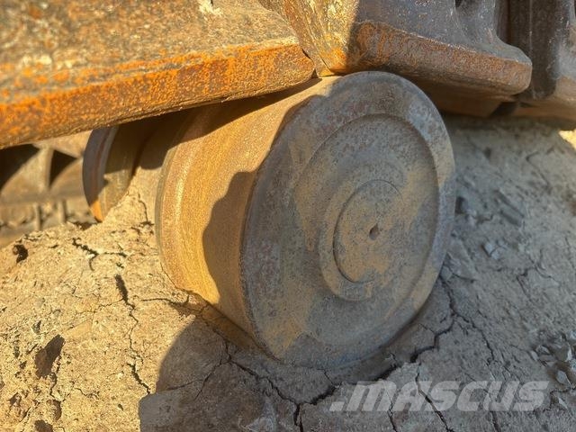 Komatsu PC1250-8 Crawler excavators
