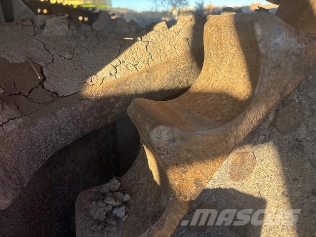Komatsu PC1250-8 Crawler excavators
