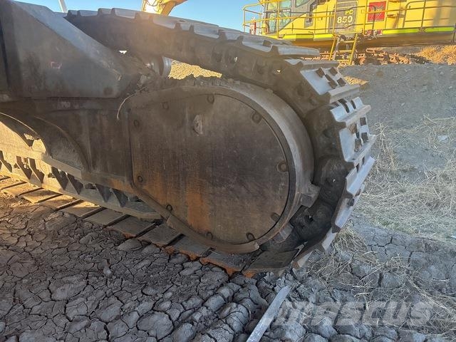 Komatsu PC1250-8 Crawler excavators