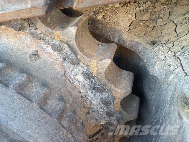 Komatsu PC1250-8 Crawler excavators