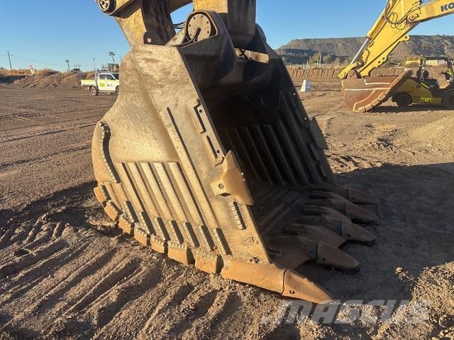 Komatsu PC1250-8 Crawler excavators