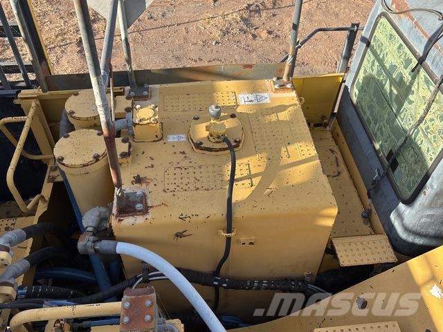 Komatsu PC1250-8 Crawler excavators