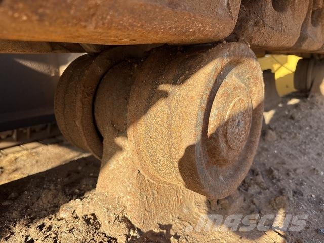 Komatsu PC1250-8 Crawler excavators
