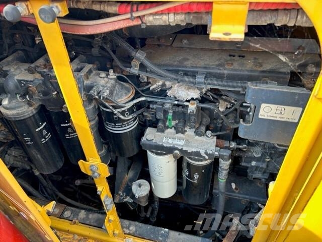 Komatsu PC1250SP-8 حفارات زحافة
