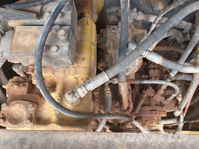 Komatsu PC1250SP-8 Lánctalpas kotrók