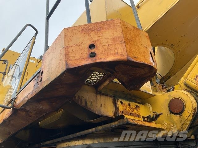 Komatsu PC2000-8 Bagri goseničarji