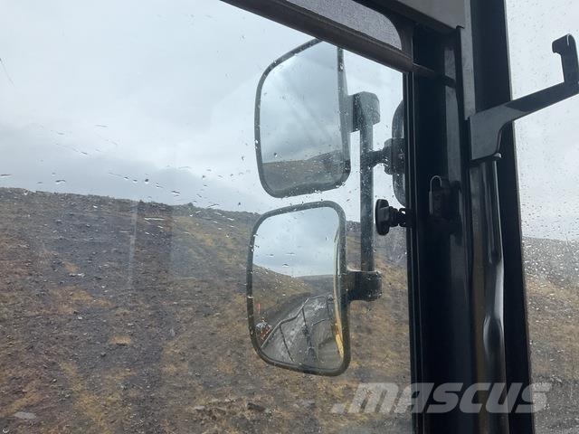 Komatsu PC2000-8 Bagri goseničarji