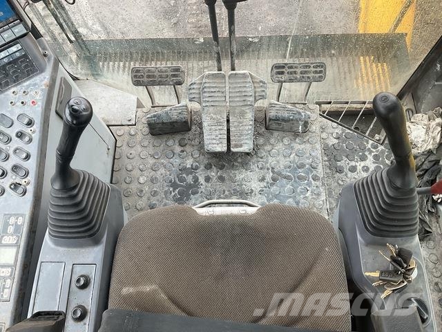 Komatsu PC2000-8 Bagri goseničarji