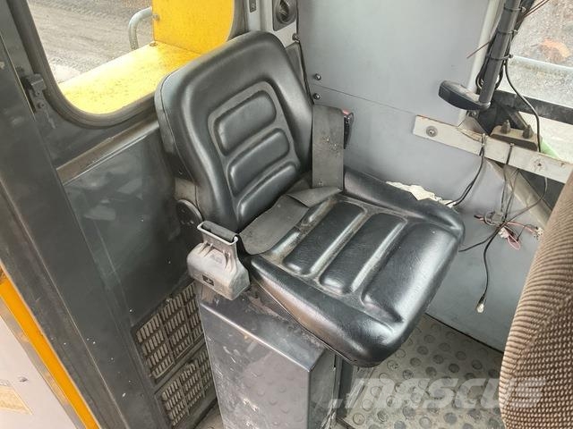 Komatsu PC2000-8 Bagri goseničarji