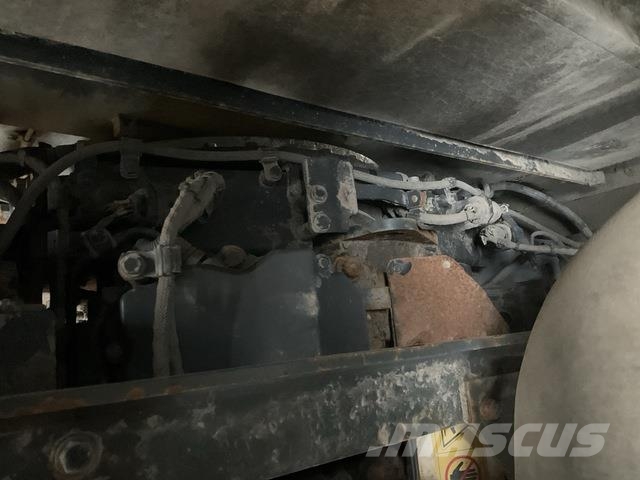 Komatsu PC2000-8 Bagri goseničarji