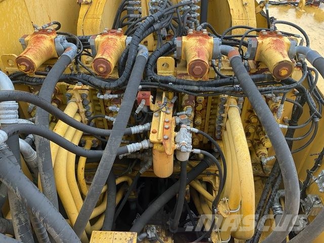 Komatsu PC2000-8 Bagri goseničarji