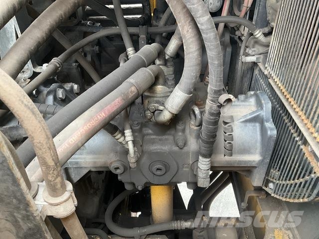Komatsu PC2000-8 Bagri goseničarji